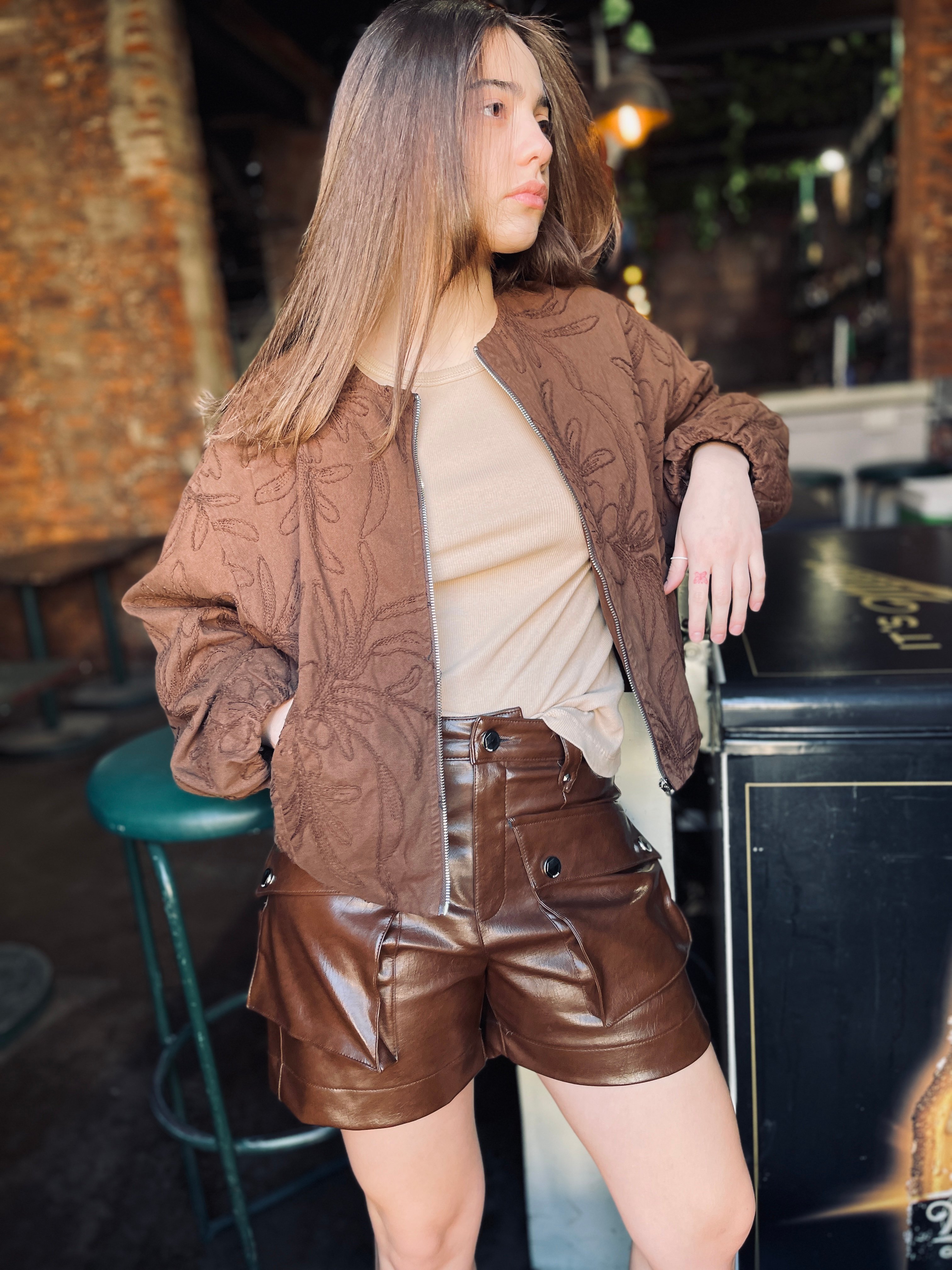 Short de cuero